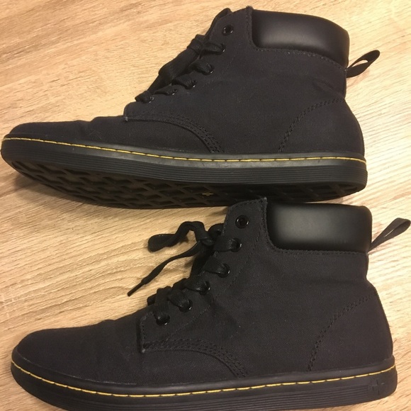 dr martens air wear